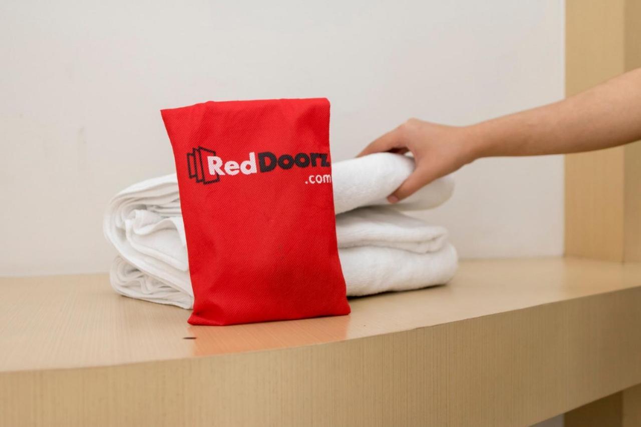 Reddoorz Near Velodrome Malang 2 Hotel Ngadipuro Ngoại thất bức ảnh